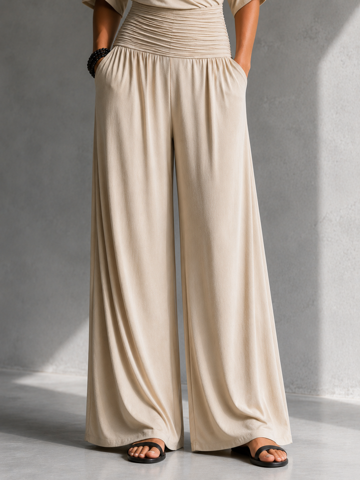 Alia | Combinazione elegante con effetto portafoglio e gambe larghe