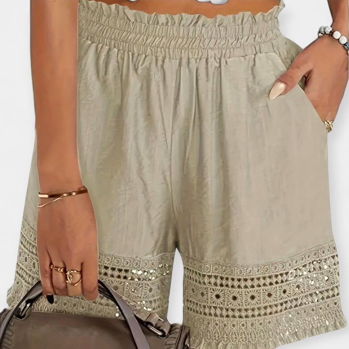 Helmi Shorts