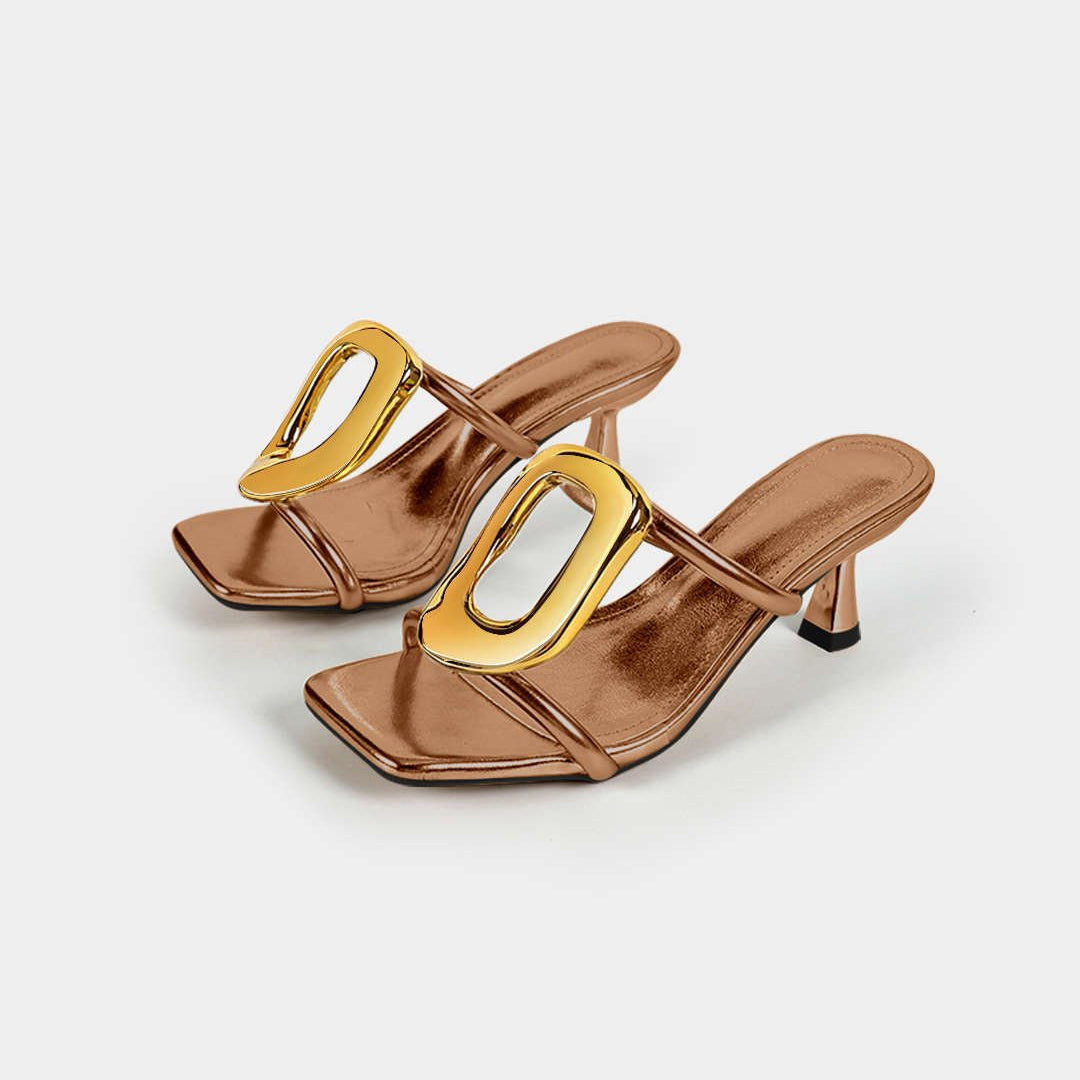 Iida | Tacchi metallici
