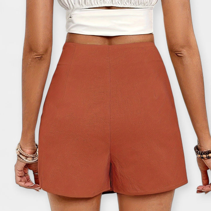 Pantaloni corti a vita alta
